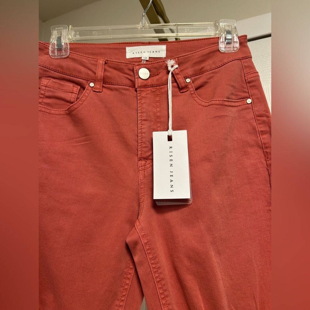 Risen Women’s Distressed Jeans Size 4